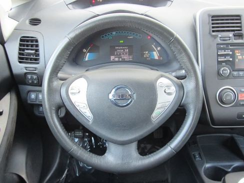 Used 2015 Nissan Leaf S w/ Charge Package image 27