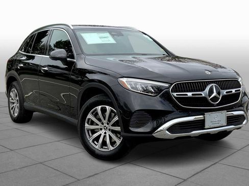 Certified 2025 Mercedes-Benz GLC 300 4MATIC image 2