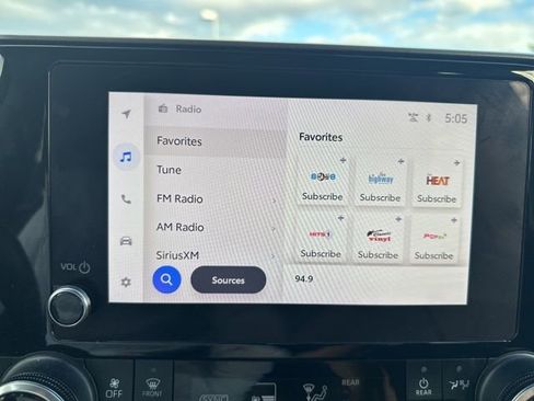 Used 2024 Toyota Highlander LE image 29