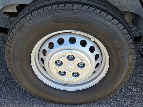 Used 2024 RAM ProMaster 2500 FWD image 10