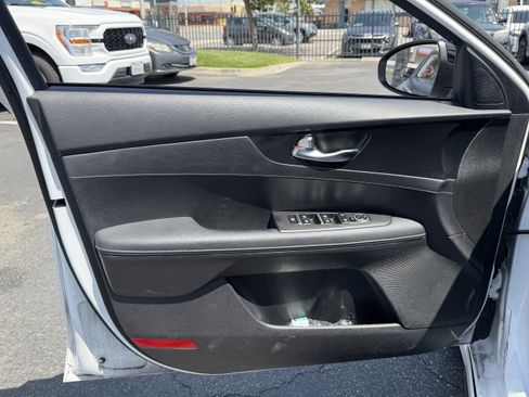 Used 2023 Kia Forte GT-Line image 10