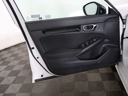 Used 2025 Honda Civic Sport image 23