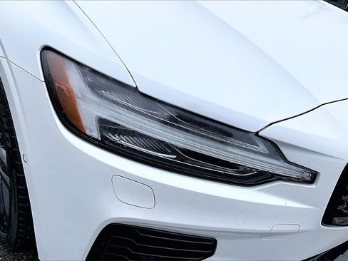 Used 2023 Volvo S60 T8 Plus w/ Climate Package image 32