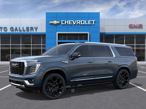 New 2026 GMC Yukon XL Denali w/ Denali Reserve Package AWD/4WD image 2