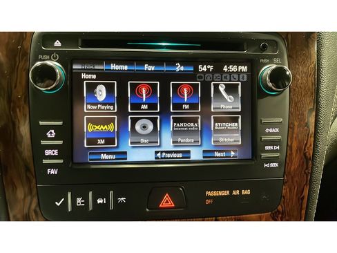 Used 2014 Chevrolet Traverse LT image 13