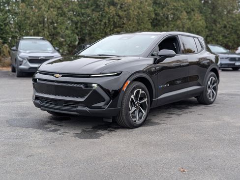 New 2026 Chevrolet Equinox EV LT image 13