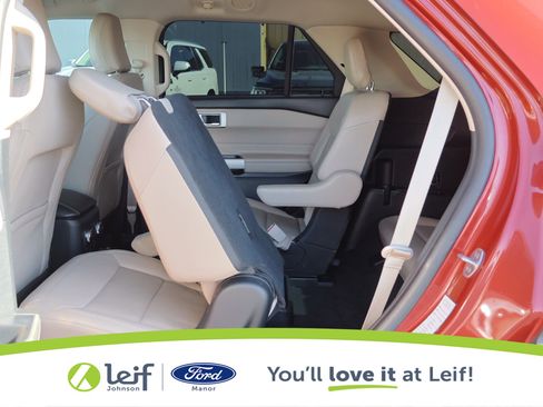 Used 2021 Ford Explorer Limited w/ Equipment Group 301A image 30
