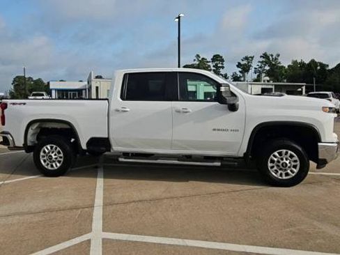 Certified 2025 Chevrolet Silverado 2500 LT w/ Convenience Package AWD/4WD image 9