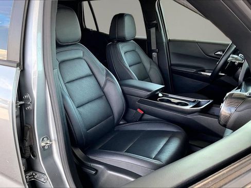 Used 2025 Chevrolet Equinox LT w/ Convenience Package II AWD/4WD image 29