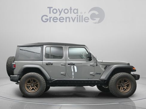 Used 2022 Jeep Wrangler Unlimited Sport AWD/4WD image 16