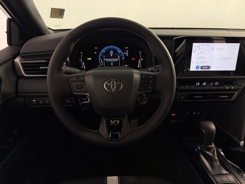 Used 2026 Toyota Camry SE FWD image 20