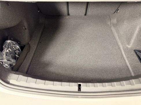 New 2026 BMW 330i xDrive Sedan w/ Convenience Package image 15