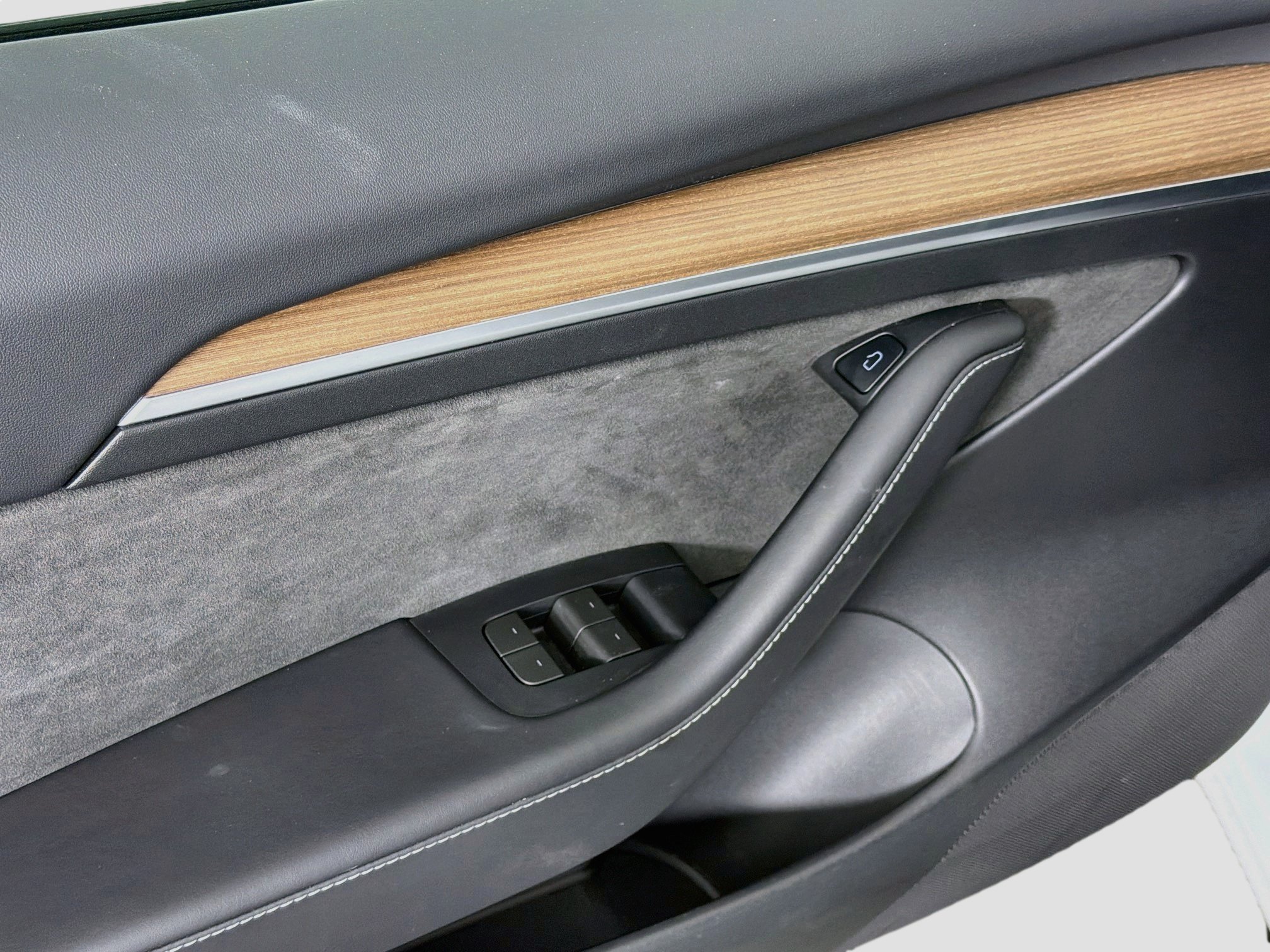 Used 2023 Tesla Model 3 Standard Range RWD image 15