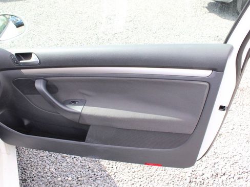 Used 2008 Volkswagen Rabbit S FWD image 20