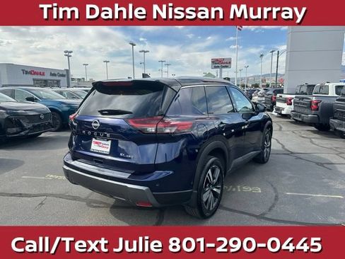 Used 2025 Nissan Rogue SL w/ SL Premium Package AWD/4WD image 11