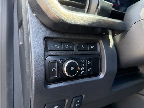 Used 2024 Ford F350 Lariat w/ Lariat Ultimate Package AWD/4WD image 28