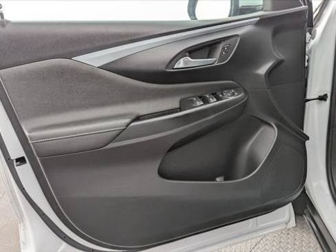 Used 2025 Buick Envista Preferred FWD image 13