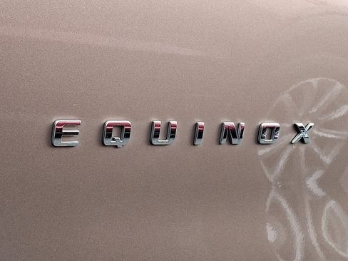 Used 2019 Chevrolet Equinox LT AWD/4WD image 9