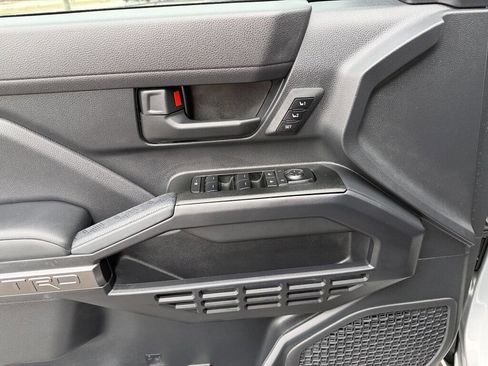 Used 2025 Toyota 4Runner TRD Sport Premium image 6