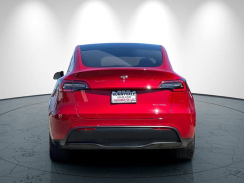 Used 2021 Tesla Model Y Long Range AWD/4WD image 5