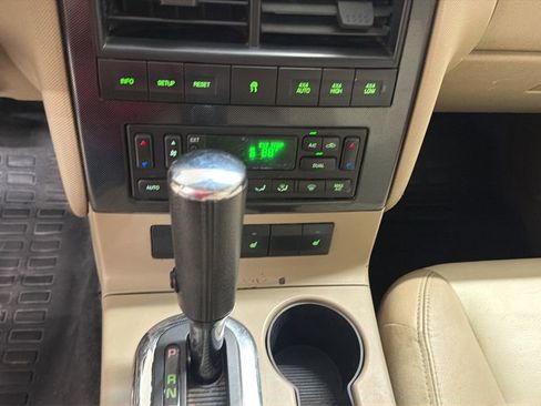 Used 2008 Ford Explorer Sport Trac Limited AWD/4WD image 20