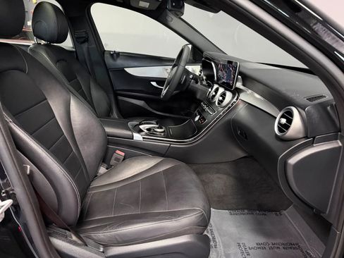 Used 2021 Mercedes-Benz C 300 4MATIC Sedan image 23