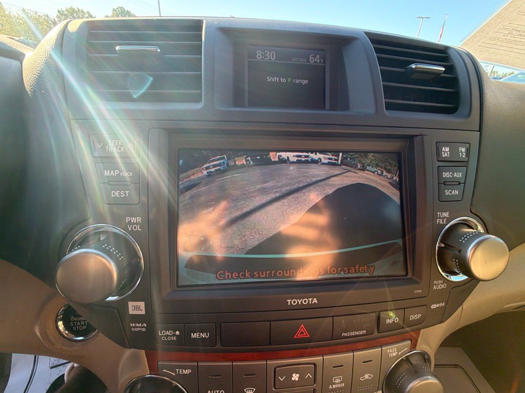 Used 2010 Toyota Highlander Limited w/ Extra Value Pkg 8 FWD image 22