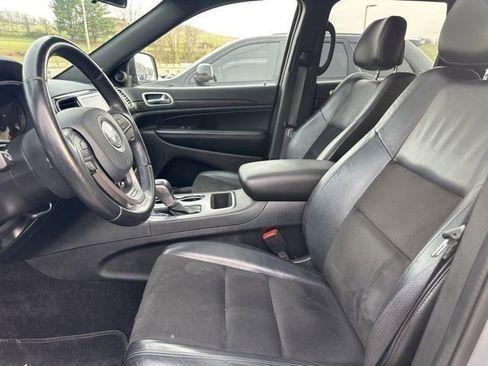 Used 2021 Jeep Grand Cherokee Laredo X image 30