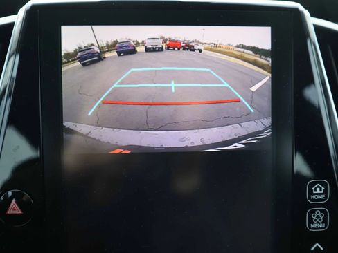 Used 2020 Toyota Prius Prime XLE image 19