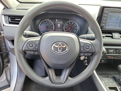 Certified 2019 Toyota RAV4 LE FWD image 23