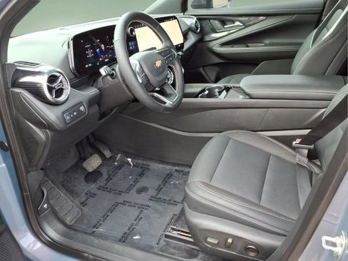 Used 2024 Chevrolet Blazer EV LT AWD/4WD image 11