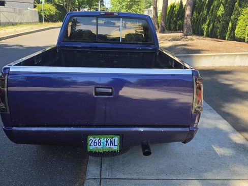 Used 1994 Chevrolet Silverado 1500 2WD Regular Cab image 4