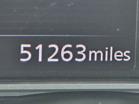 Used 2020 Nissan Kicks SR w/ SR Premium Package FWD image 20