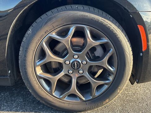 Used 2017 Chrysler 300 S w/ 300S Premium Group AWD/4WD image 20