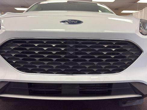 Used 2022 Ford Escape SE w/ Cold Weather Package image 11