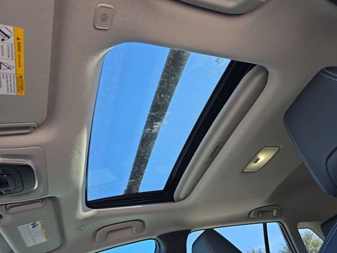 Used 2026 Toyota Corolla Cross XLE image 30