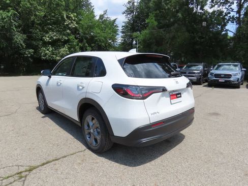 New 2026 Honda HR-V LX image 4