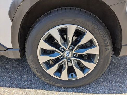 Used 2023 Subaru Outback Limited AWD/4WD image 13
