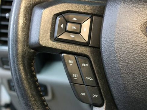 Used 2020 Ford F150 XLT w/ Equipment Group 302A Luxury AWD/4WD image 20