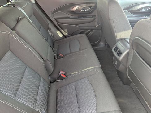 Used 2023 GMC Terrain SLE w/ Driver Convenience Package image 14
