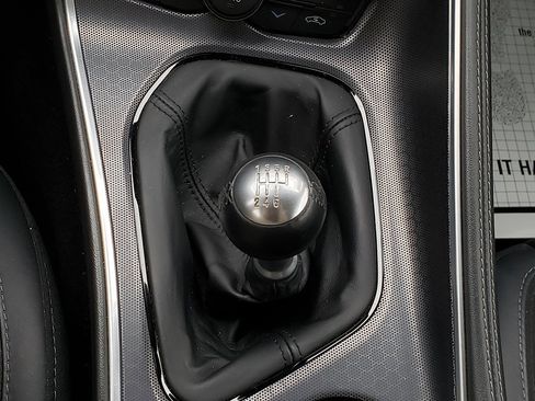 Used 2016 Dodge Challenger R/T Scat Pack w/ Leather Interior Group image 21