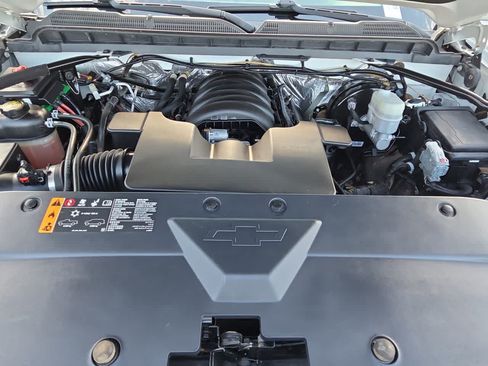 Used 2018 Chevrolet Silverado 1500 W/T w/ Trailering Package AWD/4WD image 13