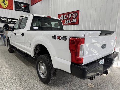 Used 2017 Ford F250 XL w/ Power Equipment Group image 19