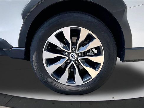 Used 2024 Subaru Outback Limited AWD/4WD image 35