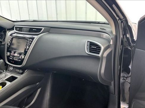 Used 2019 Nissan Murano S AWD/4WD image 17