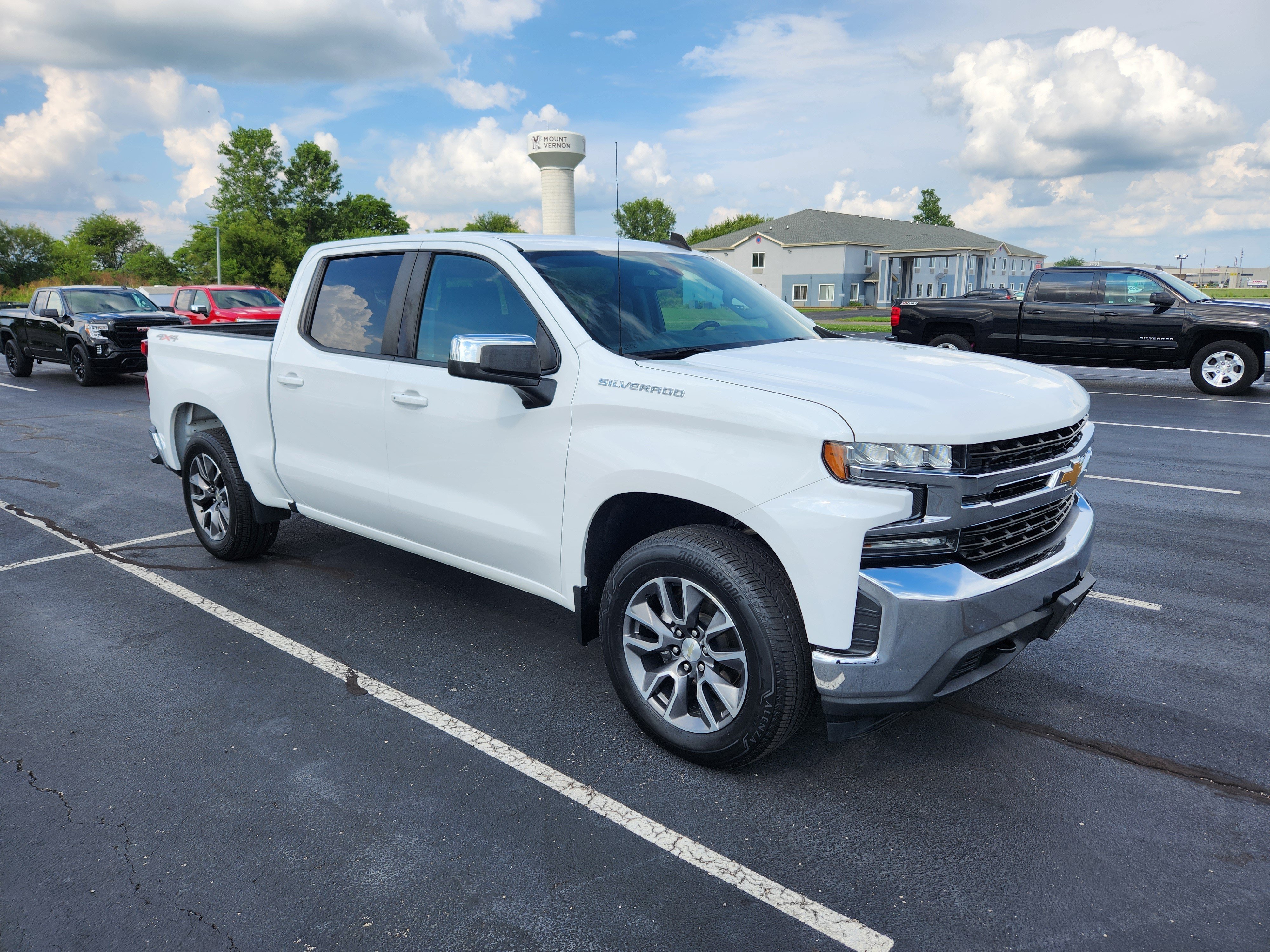 Used 2020 Chevrolet Silverado 1500 LT w/ All-Star Edition AWD/4WD image 9