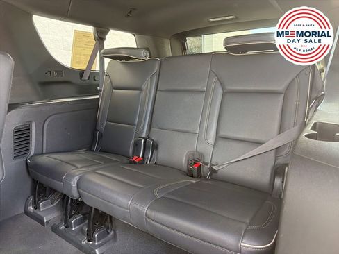Used 2023 Chevrolet Suburban Premier AWD/4WD image 25