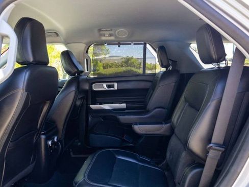 Used 2021 Ford Explorer Limited w/ Equipment Group 301A image 27