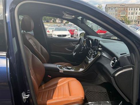 Used 2018 Mercedes-Benz GLC 43 AMG 4MATIC image 15