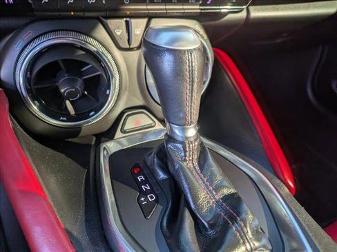 Used 2018 Chevrolet Camaro LT image 11
